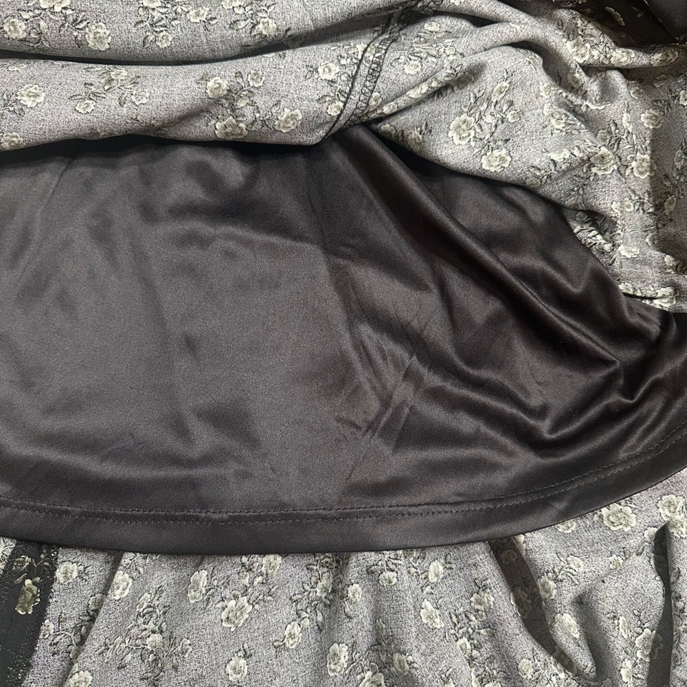 Sleeveless Black Floral Maxi Dress with Spaghetti Straps - Picture 5 of 6